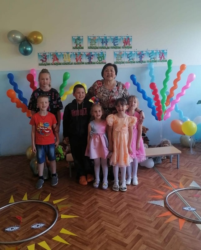 К нам пришло на праздник лето!.